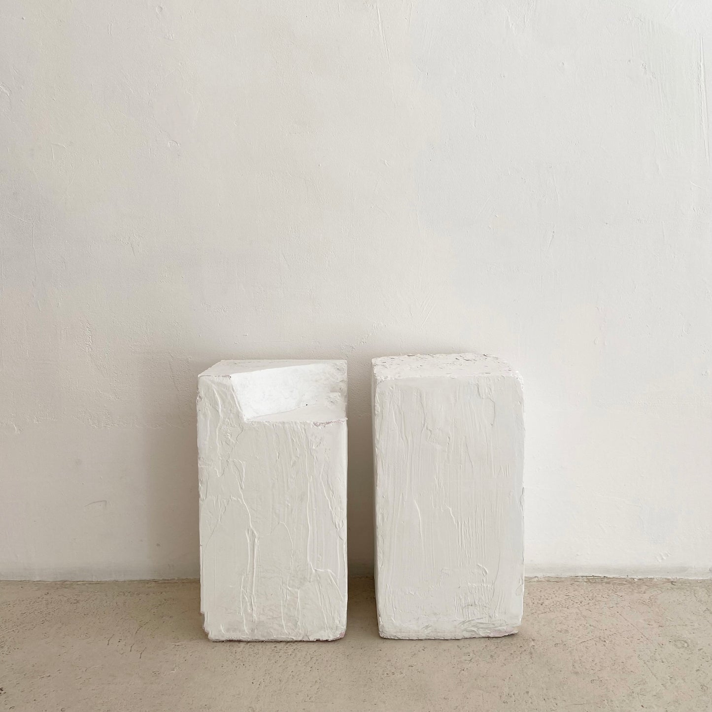 Plaster Pedestal (white)